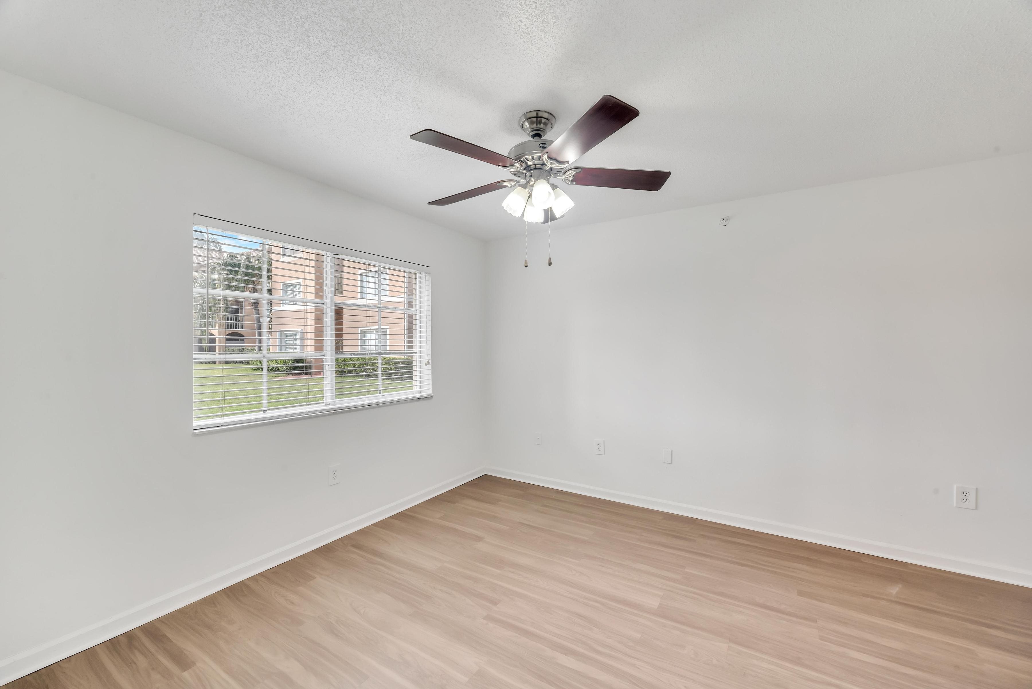 Gallery Photo 11